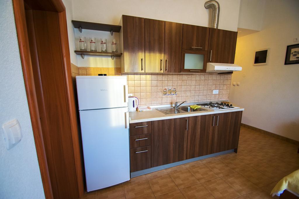 Apartments Zile Starigrad Paklenica Room photo