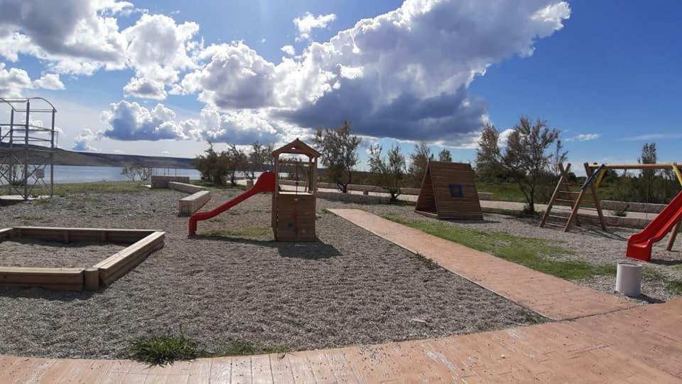 Apartments Zile Starigrad Paklenica Exterior photo